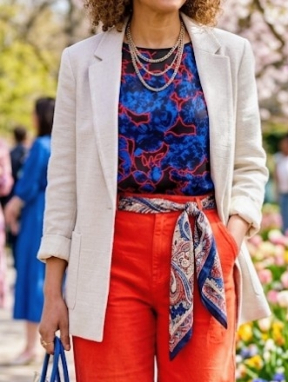 Classiques Entier Silk Blue Floral Short-Sleeve Tee with Red Outline